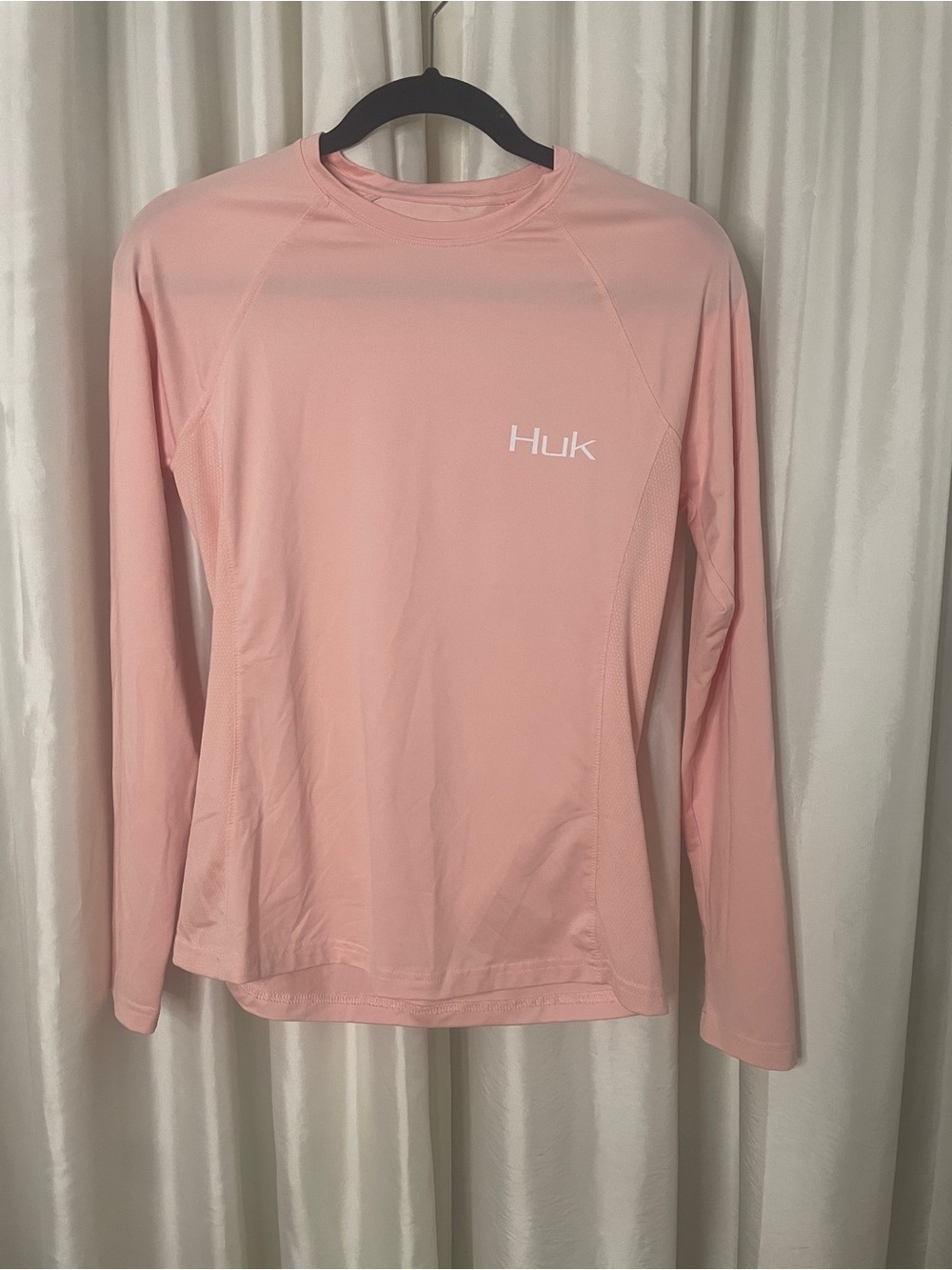 Huk Women’s Long-Sleeve Performance Top — Light Pink
